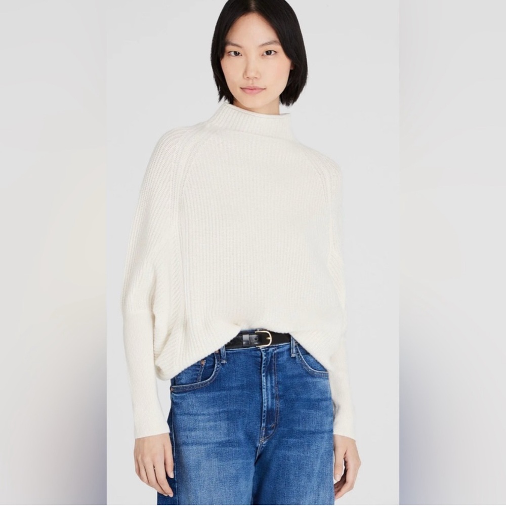 Club Monaco Cream Cashmere Turtleneck Sweater